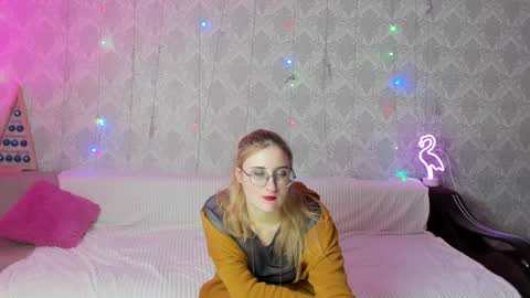 Helena Tuman online show from 01.17.25