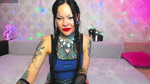 Helena Tuman online show from 01.31.25