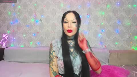 Helena Tuman online show from 02.14.25
