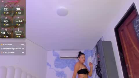 Snapshot of megan_browns1 chatting on 02.05.25 Megan  online show from 02.05.25