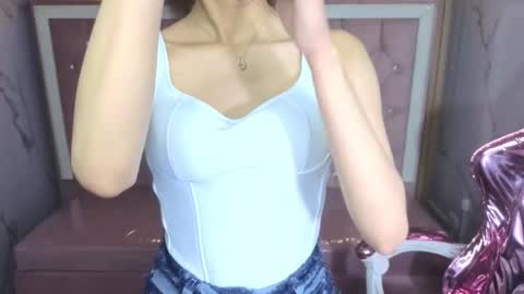 megan_collins_b online show from 10.15.25