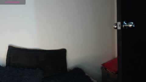 Megan and sophi online show from 10.06.25