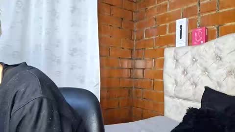 Megan and sophi online show from 05.23.26