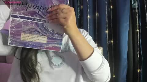 Snapshot of megan_devon chatting on 05.07.26 online show from 05.07.26