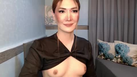 Megan online show from 04.15.26