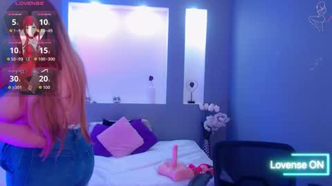 Snapshot of megan_jall chatting on 11.19.25 megan_jall online show from 11.19.25