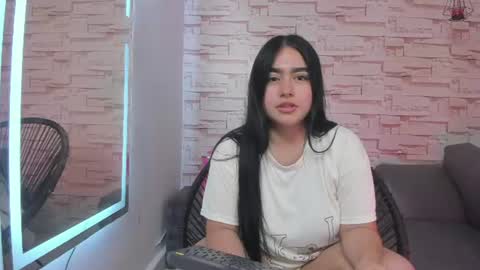Snapshot of megan_jenner18_ chatting on 07.12.26 megan_jenner18_ online show from 07.12.26