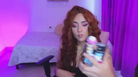 Snapshot of megan_ricci chatting on 02.22.25                 Laura                 online show from 02.22.25