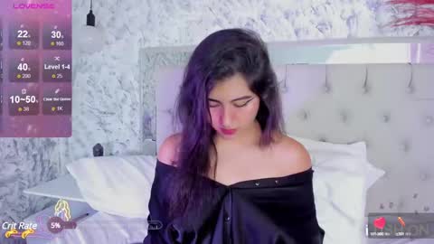 Snapshot of megan_rossee1 chatting on 12.18.24 MEGAN online show from 12.18.24