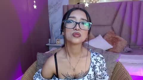 Snapshot of megan_saint chatting on 05.18.26 megan_saint online show from 05.18.26