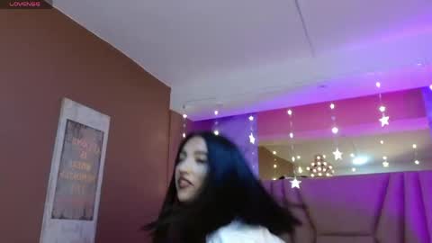 Snapshot of megan_saint chatting on 06.01.26 megan_saint online show from 06.01.26