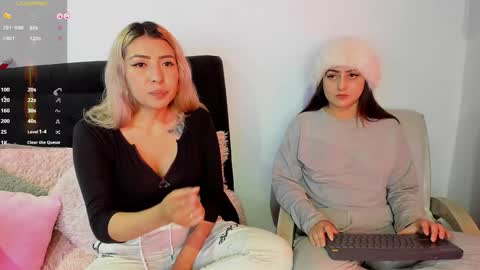 Snapshot of megan_sexrose chatting on 12.21.24 Megan rose online show from 12.21.24