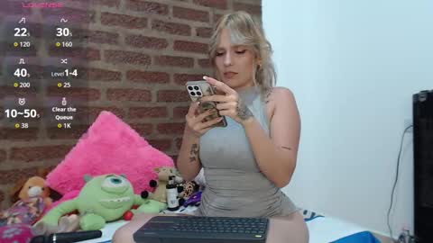 ---Megan--- online show from 09.29.25