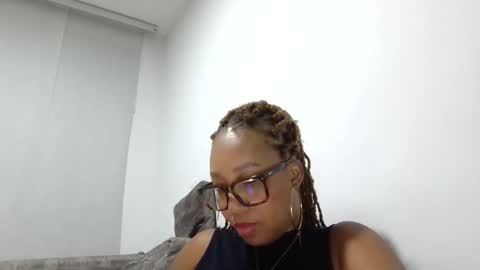 megan        online show from 04.01.26