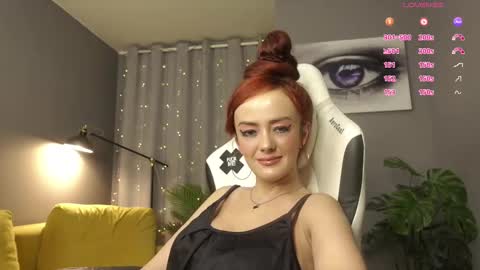 MeganieX online show from 11.07.25