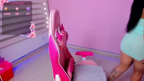 Megan online show from 02.05.25