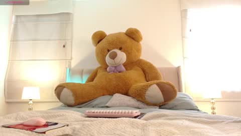 MEGAN online show from 01.07.25