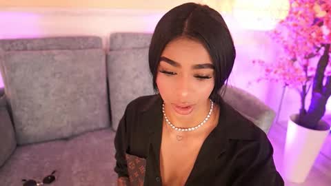 Megan Lowell online show from 02.02.26