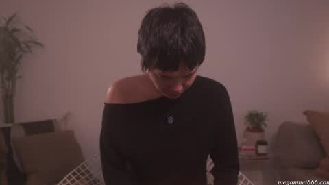 Snapshot of meganmei666 chatting on 04.19.26 for more 3 online show from 04.19.26