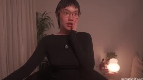 Snapshot of meganmei666 chatting on 04.21.26 for more 3 online show from 04.21.26