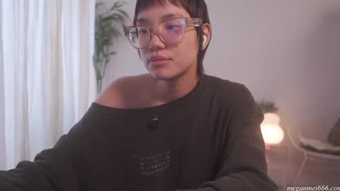 Snapshot of meganmei666 chatting on 04.30.26 for more 3 online show from 04.30.26
