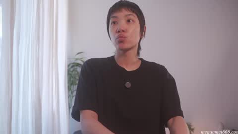 Snapshot of meganmei666 chatting on 05.05.26 for more 3 online show from 05.05.26