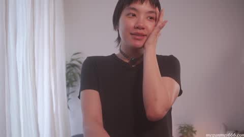 Snapshot of meganmei666 chatting on 05.06.26 for more 3 online show from 05.06.26