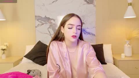 meganmonroee_ online show from 03.16.26