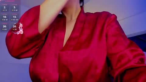 Snapshot of meganmyerss_ chatting on 10.16.25 meganmyerss_ online show from 10.16.25