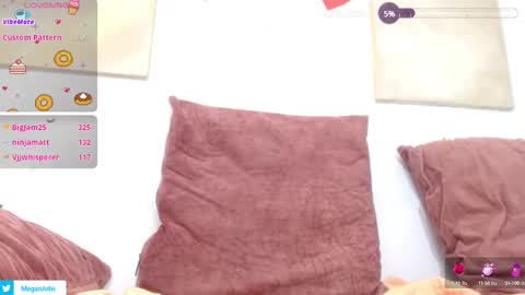 MEGAN  online show from 02.24.25