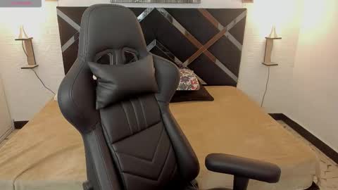 Megan Queen online show from 11.04.25