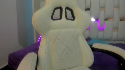 Snapshot of meganqueen2 chatting on 02.06.26 Megan Queen online show from 02.06.26