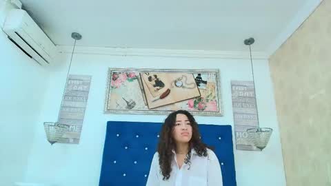 Snapshot of meganrousx chatting on 02.08.26 Megan online show from 02.08.26