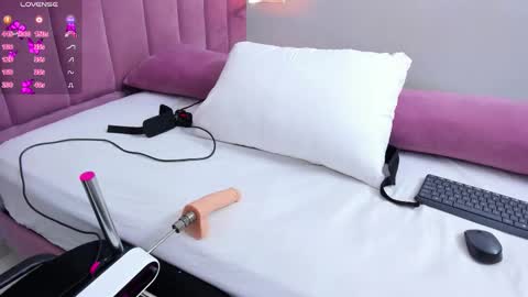 Megan  online show from 02.18.26