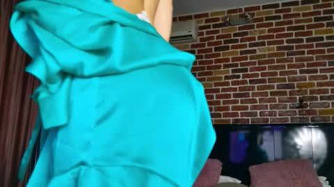 Megan online show from 09.28.25