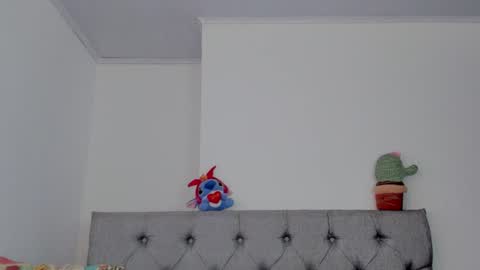 Snapshot of meganysammy chatting on 06.17.26 megansammy online show from 06.17.26