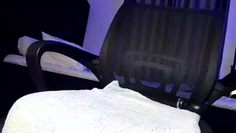 Snapshot of megasexy22 chatting on 02.04.25 Meg online show from 02.04.25