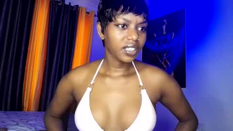 Snapshot of megasexy22 chatting on 03.04.25 Meg online show from 03.04.25