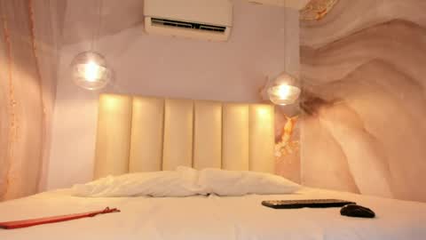 MEGGY MAE online show from 05.15.26