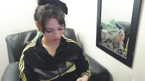 Snapshot of meghan_cherrys chatting on 12.31.24 meghan online show from 12.31.24