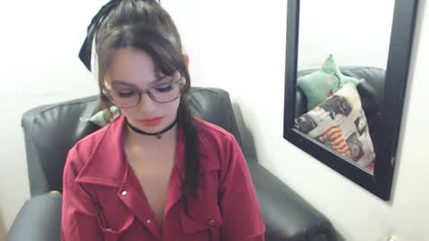 Snapshot of meghan_cherrys chatting on 01.24.25 meghan online show from 01.24.25