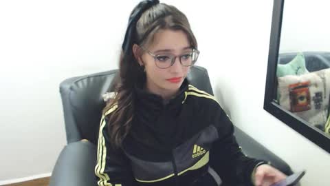 Snapshot of meghan_cherrys chatting on 02.19.25 meghan online show from 02.19.25