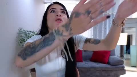 Mei online show from 02.09.25