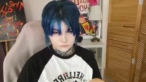 Snapshot of mekurisu chatting on 06.19.26 mekurisu online show from 06.19.26