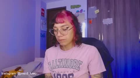 Snapshot of mel_dahlia chatting on 05.10.26 Melissa - - Please help me to reach 100 thumbs up online show from 05.10.26