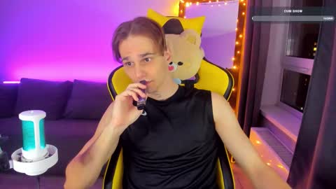 Snapshot of mel_kallen chatting on 09.23.25 MelKallen online show from 09.23.25