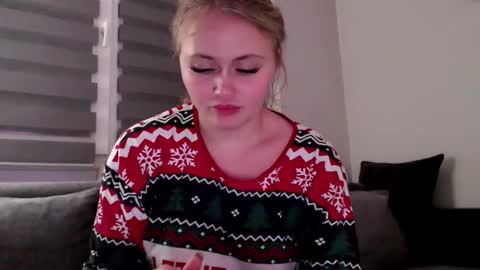 Snapshot of melani_a chatting on 12.26.24 Melania online show from 12.26.24