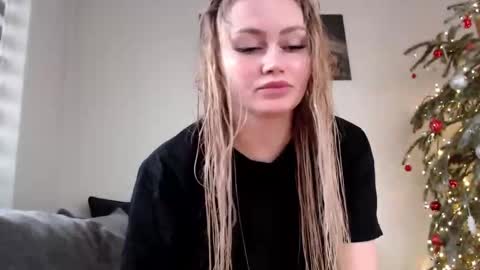 Snapshot of melani_a chatting on 01.20.25 Melania online show from 01.20.25