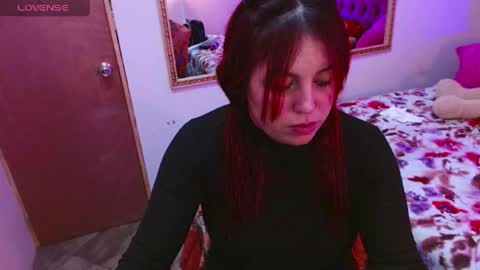 Snapshot of melani_cute01 chatting on 07.31.26 melani_cute01 online show from 07.31.26