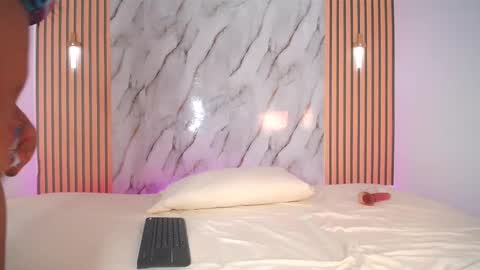 Melani eli online show from 10.10.25